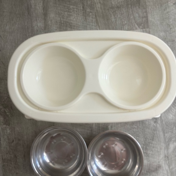 Dog bowl - Picture 3 of 5